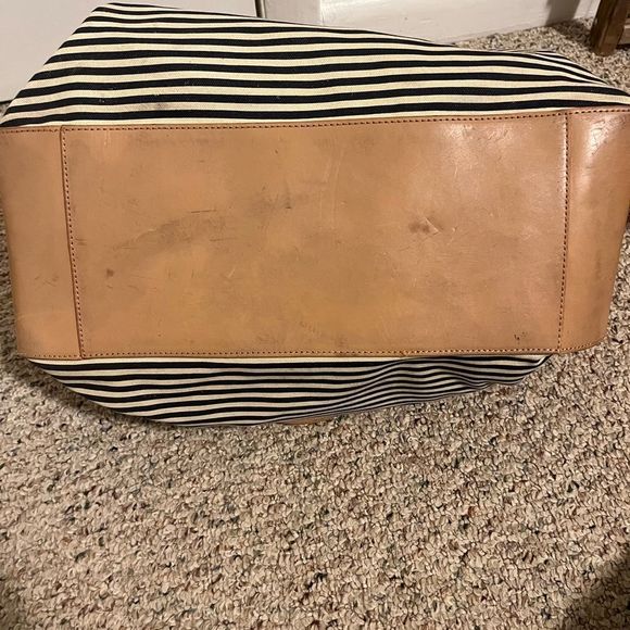 Tory Burch Navy and Ivory striped tote - good condition! - Picture 4 of 9